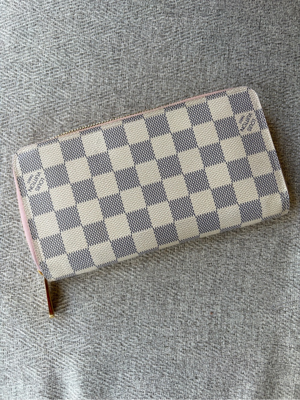Louis Vuitton Check Zip Wallet in Cream and Pink